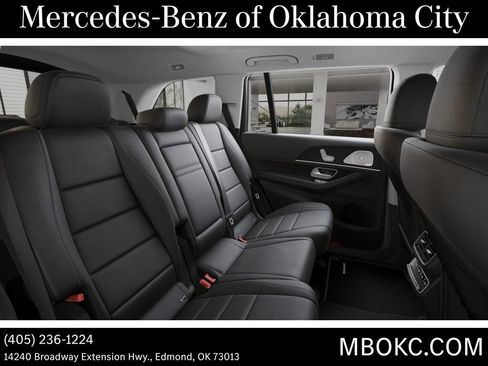 Used 2026 Mercedes-Benz GLS 450 4MATIC image 5