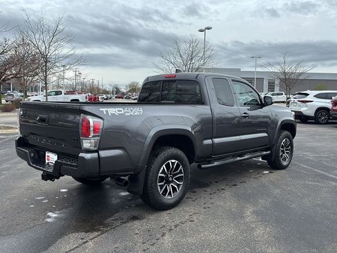 Used 2023 Toyota Tacoma TRD Sport w/ Black Out Package (TMS) AWD/4WD image 11