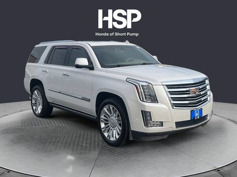 Used 2018 Cadillac Escalade Platinum AWD/4WD image 7