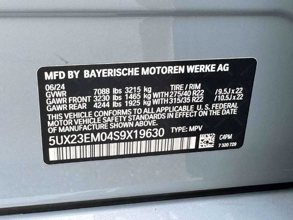 Used 2025 BMW X7 xDrive40i w/ M Sport Package AWD/4WD image 29