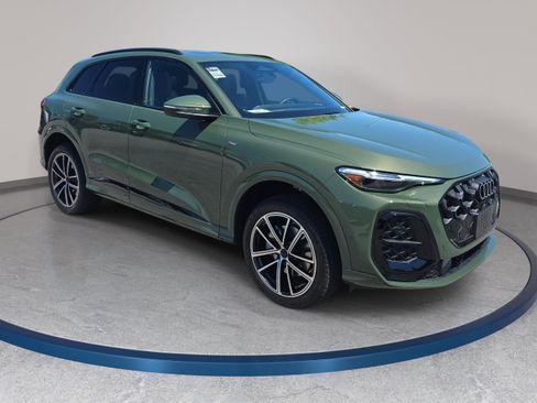 New 2026 Audi Q5 Premium Plus AWD/4WD image 3