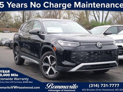 New 2026 Volkswagen Tiguan SE image 1