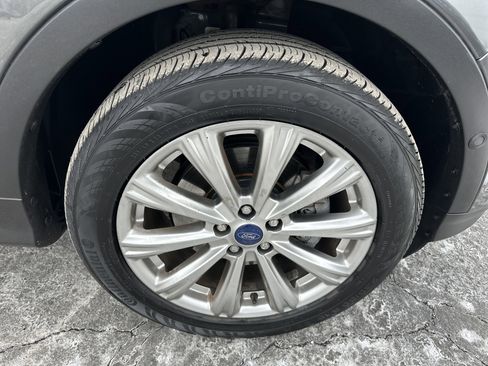 Used 2017 Ford Escape Titanium w/ Equipment Group 301A image 11