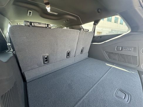 New 2026 Chevrolet Suburban Z71 w/ Comfort Package image 29