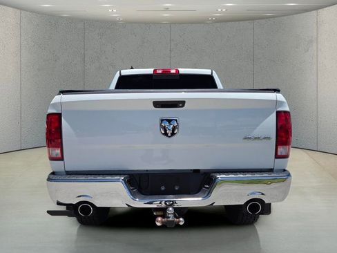 Used 2018 RAM 1500 SLT AWD/4WD image 5