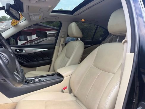 Used 2016 INFINITI Q50 3.0t Premium w/ Driver Assistance Package RWD image 11