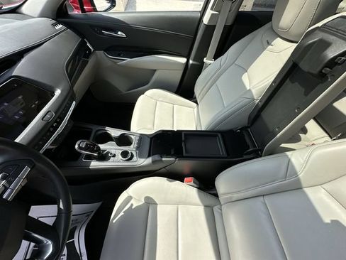 Certified 2023 Cadillac XT4 Premium Luxury FWD image 28