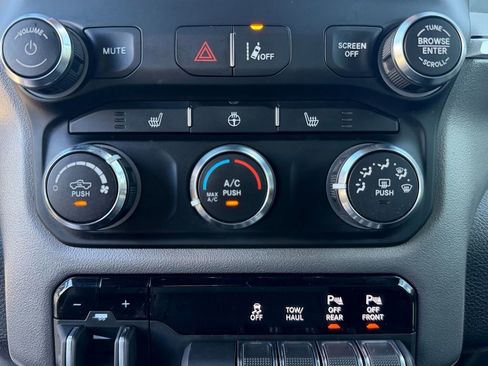 Used 2023 RAM 1500 Big Horn AWD/4WD image 22