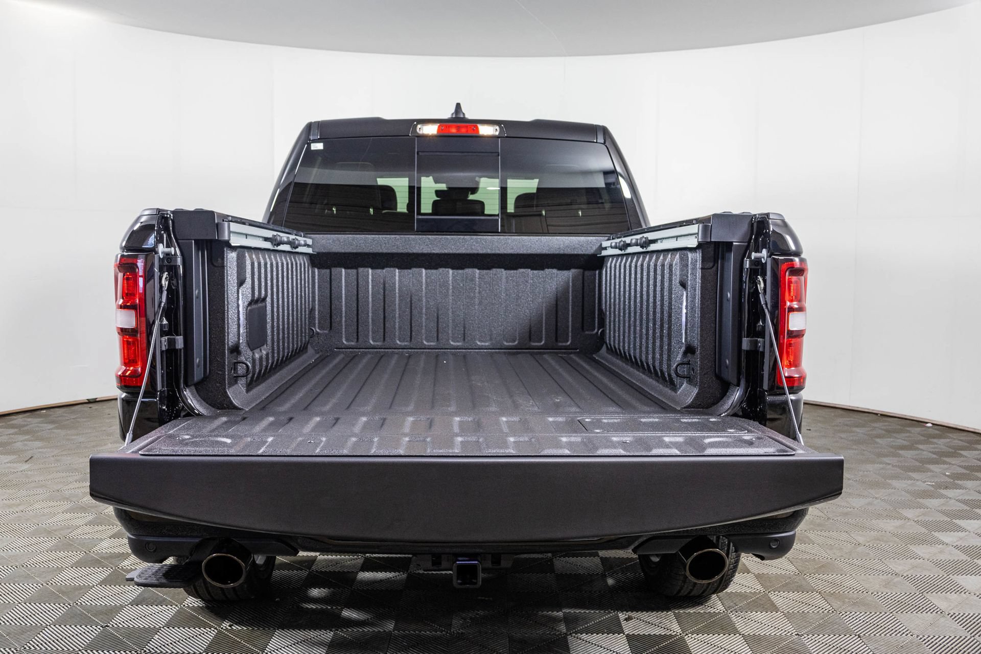New 2027 RAM 1500 Laramie AWD/4WD image 41
