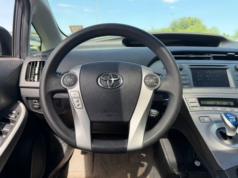 Used 2015 Toyota Prius Three w/ Solar Roof Package FWD image 8
