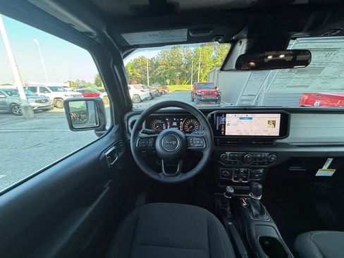 New 2026 Jeep Gladiator Sport AWD/4WD image 14