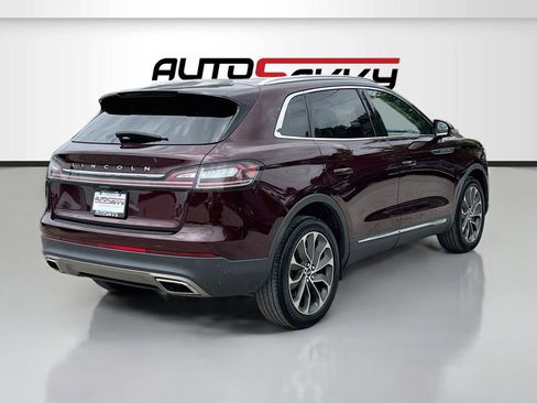 Used 2023 Lincoln Nautilus Reserve AWD/4WD image 7