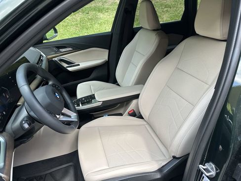 Used 2025 BMW X1 xDrive28i w/ Convenience Package image 14