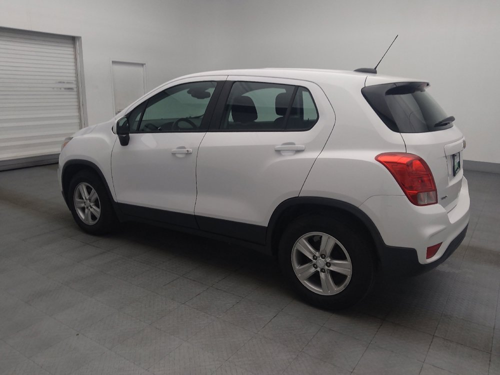 Used 2020 Chevrolet Trax LS FWD image 3
