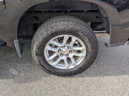 Used 2024 Chevrolet Silverado 1500 LT w/ Z71 Off-Road Package image 28