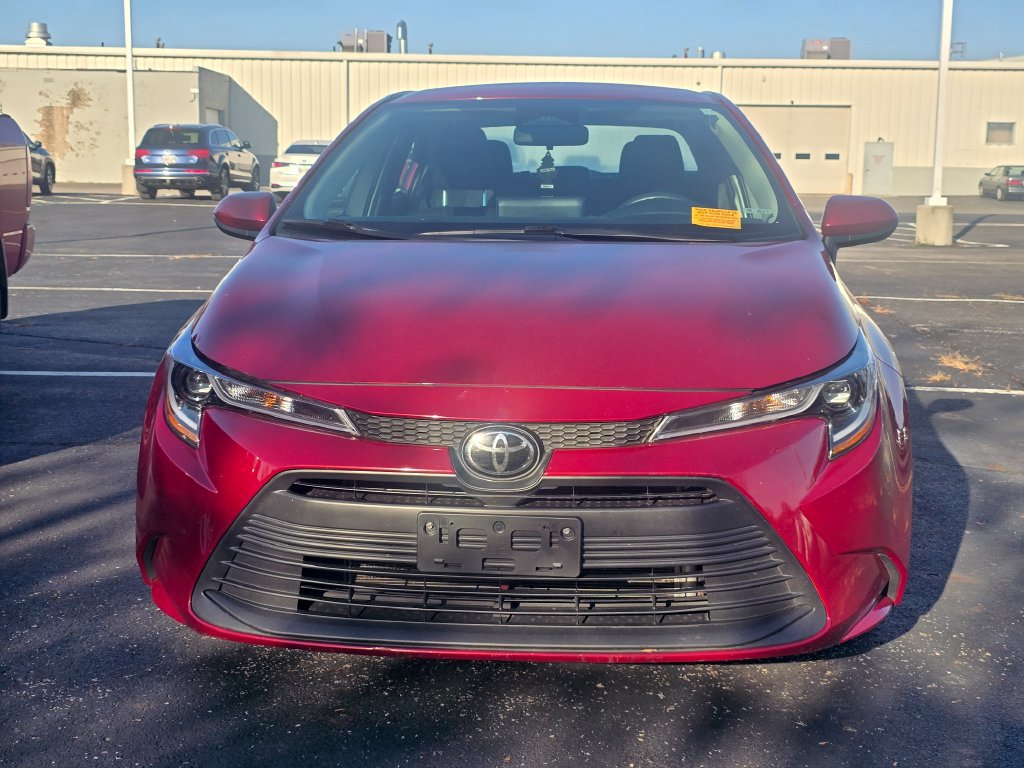 Used 2024 Toyota Corolla LE FWD image 2