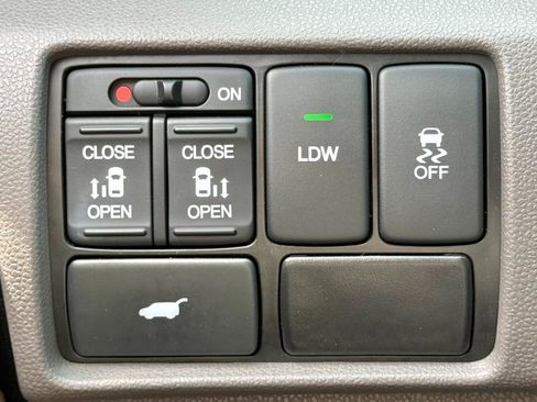 Used 2015 Honda Odyssey EX-L image 18
