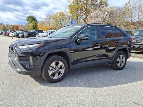 Used 2024 Toyota RAV4 XLE image 6