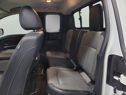 Used 2020 Nissan Titan S w/ S Utility Package image 9