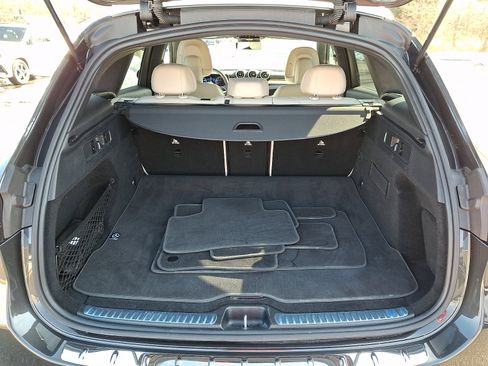 Used 2026 Mercedes-Benz GLC 300 4MATIC image 29