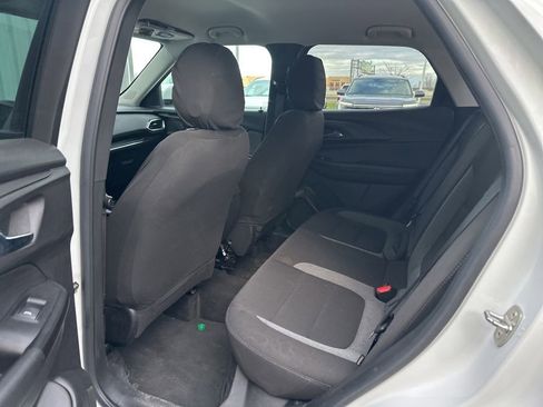 Used 2023 Chevrolet TrailBlazer LT AWD/4WD image 29