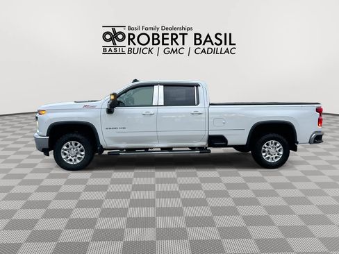 Used 2020 Chevrolet Silverado 2500 LT w/ All Star Edition AWD/4WD image 5