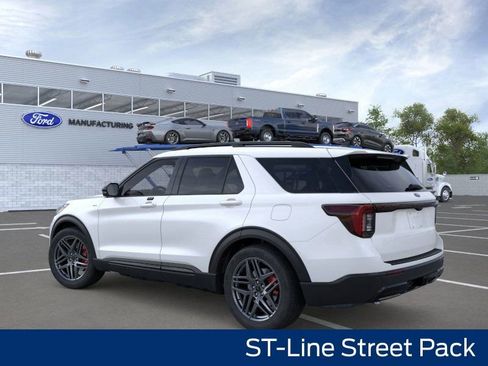 New 2026 Ford Explorer ST-Line w/ ST-Line Street Pack RWD image 6