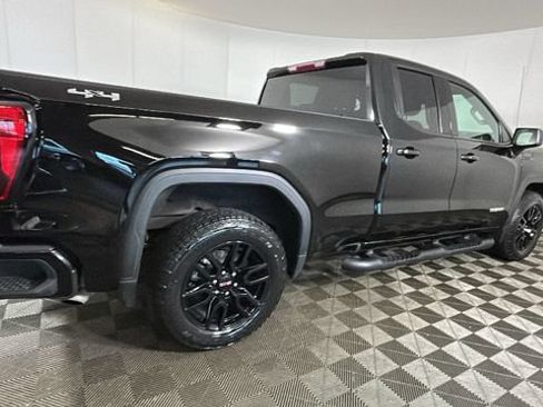 Used 2024 GMC Sierra 1500 Elevation AWD/4WD image 2