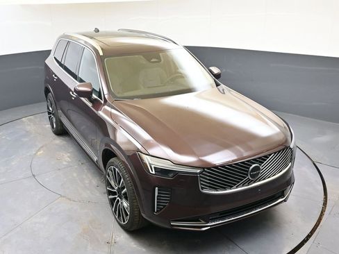 New 2026 Volvo XC90 B6 Plus w/ Protection Package Premier image 54