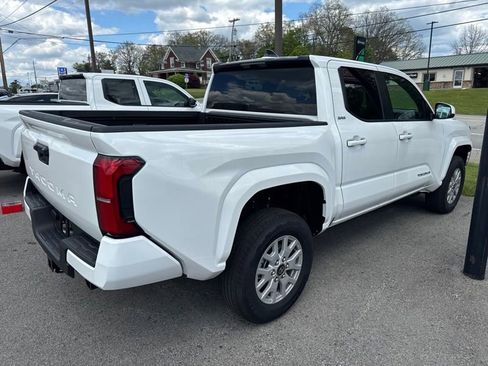 New 2026 Toyota Tacoma SR5 RWD image 4