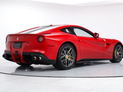 Certified 2014 Ferrari F12 Berlinetta RWD image 3