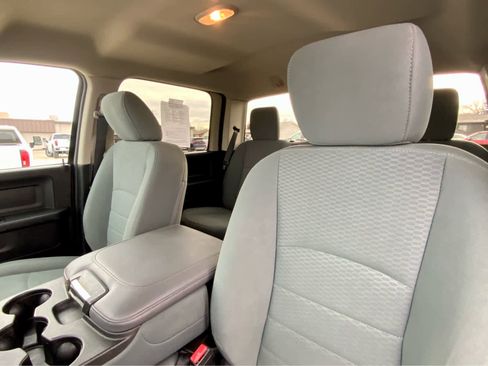 Used 2016 RAM 2500 Tradesman w/ Chrome Appearance Group image 30