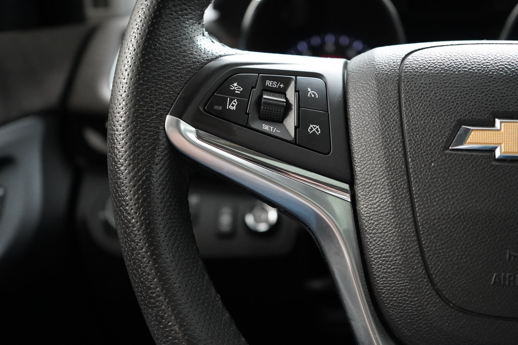 Used 2017 Chevrolet SS RWD image 14