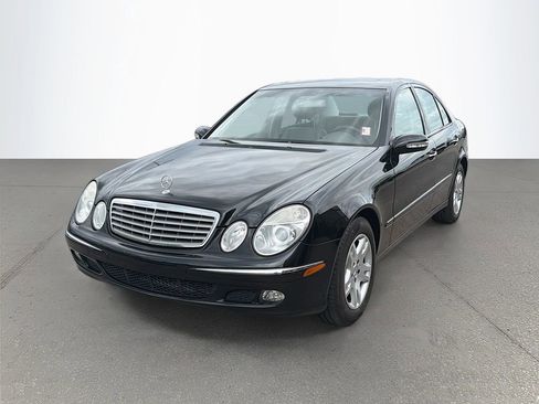 Used 2005 Mercedes-Benz E 320 Sedan image 8