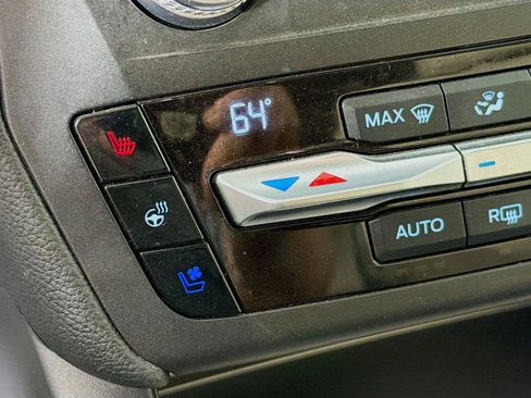 Used 2020 Ford Explorer Limited AWD/4WD image 25