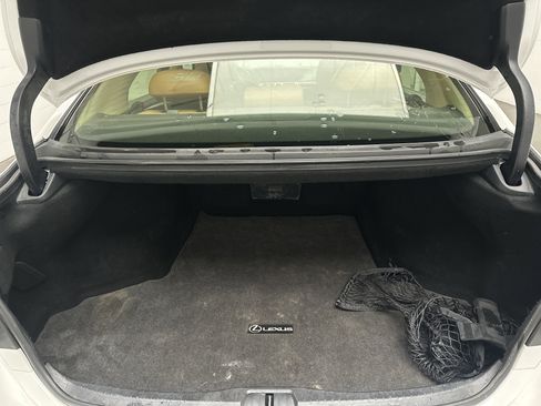 Used 2014 Lexus LS 460 AWD w/ Comfort Package image 16