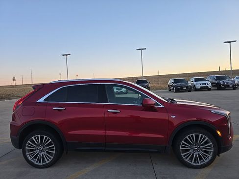 Used 2025 Cadillac XT4 Premium Luxury w/ Technology Package image 5