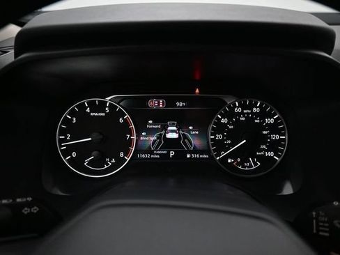 Used 2026 Nissan Rogue SV FWD image 9