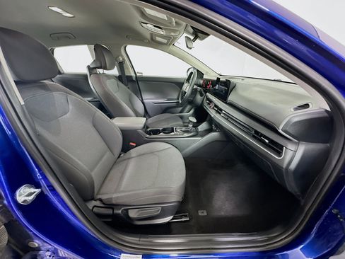 Used 2025 Kia K4 LXS image 30