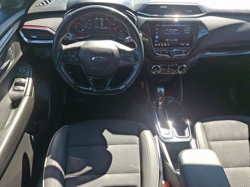 Used 2023 Chevrolet TrailBlazer RS w/ Convenience Package FWD image 12