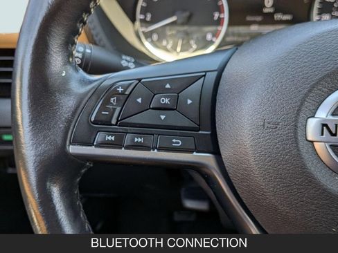 Used 2023 Nissan Sentra SV w/ SV Premium Package FWD image 18