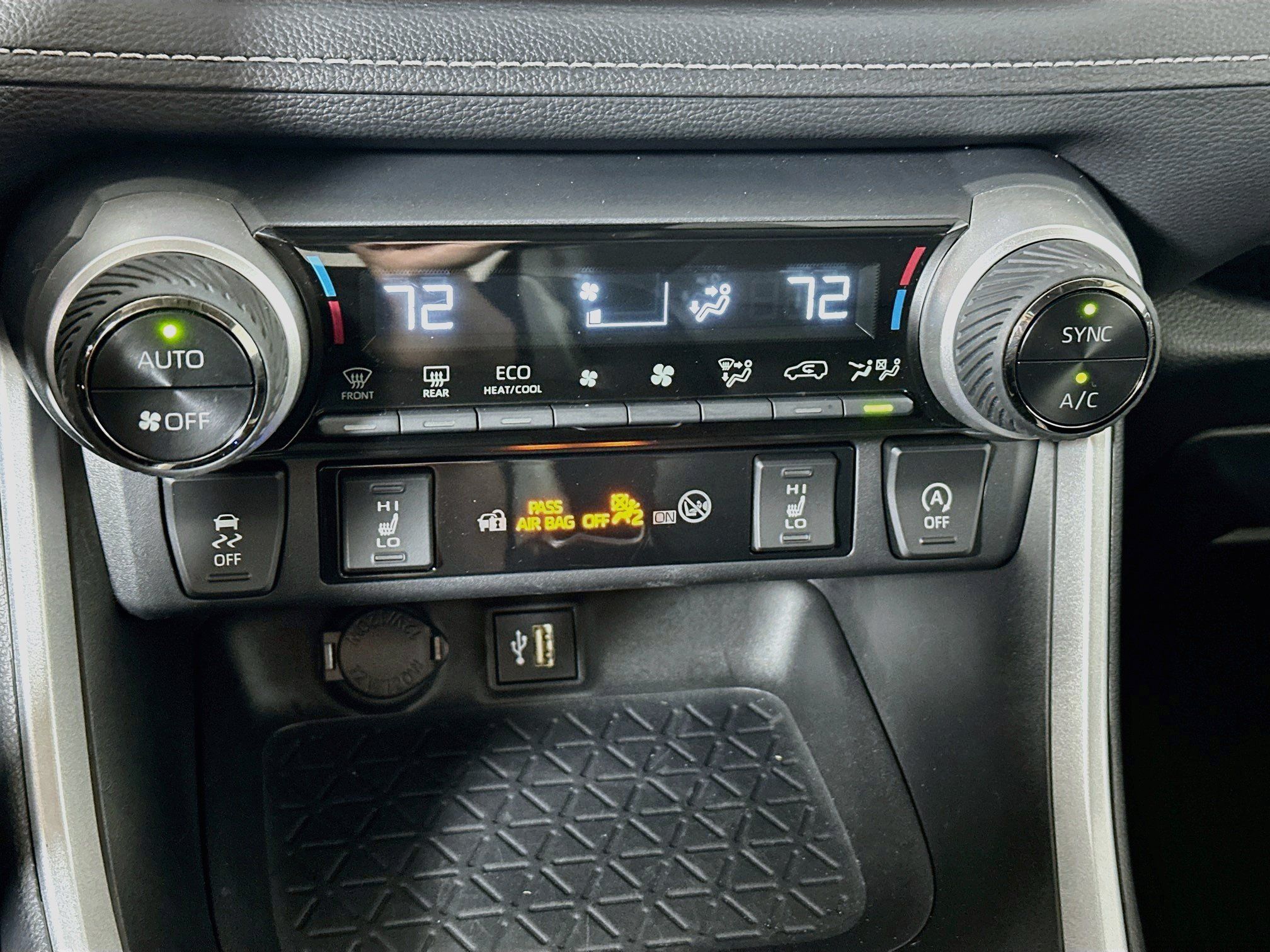 Used 2024 Toyota RAV4 XLE Premium w/ Weather Package AWD/4WD image 15