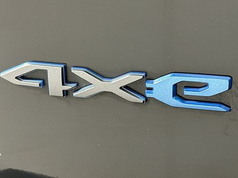 Used 2024 Jeep Wrangler Unlimited AWD/4WD image 10