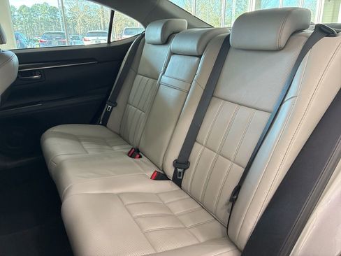 Used 2016 Lexus ES 350 350 LUXURY/SAFETY+/SMART CRUIS w/ Luxury Package w/Wood Trim image 17