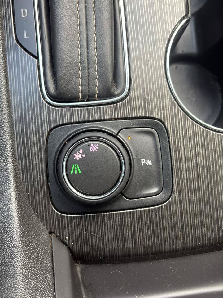 Used 2017 GMC Acadia SLT FWD image 23
