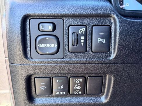 Used 2016 Toyota 4Runner Limited AWD/4WD image 34