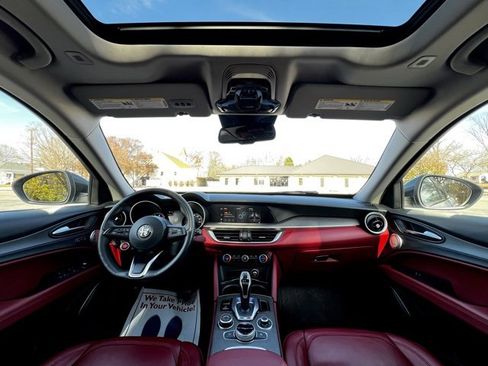 Used 2020 Alfa Romeo Stelvio Ti w/ Nero Edizione image 29