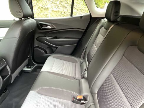 Used 2024 Chevrolet Trax LT image 22