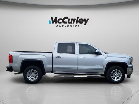 Used 2018 GMC Sierra 1500 SLE w/ SLE Value Package AWD/4WD image 8