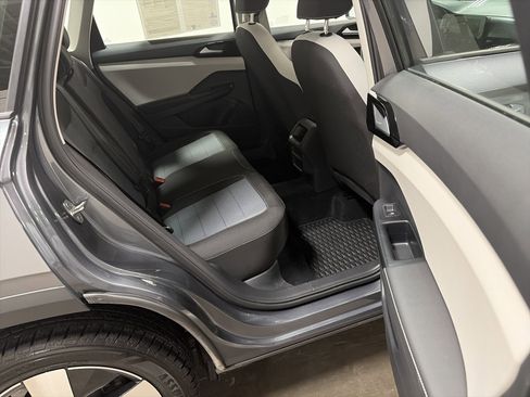 Certified 2025 Volkswagen Taos S image 28